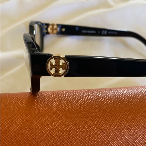 TORY BURCH Reading Glasses - Picture 3 of 8